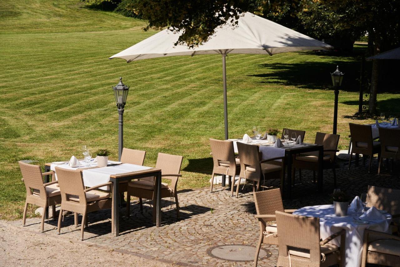 Gaestehaus Am Wasserschloss & Restaurant Wasserschloss Инцлинген Экстерьер фото